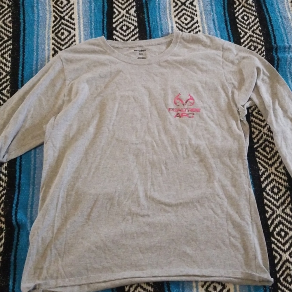 Long sleeve realtree apc shirt